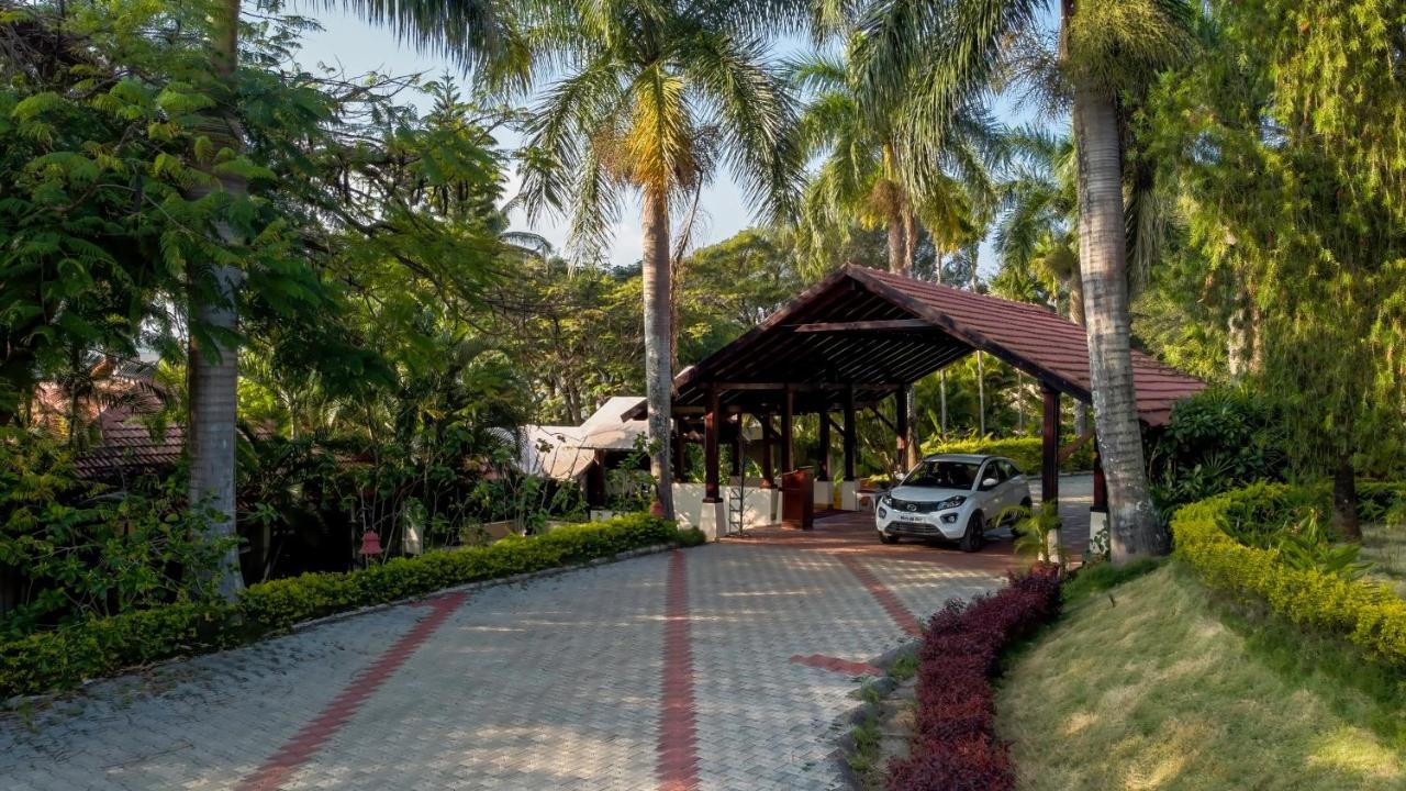 Gateway Chikmagalur Hotel Ngoại thất bức ảnh