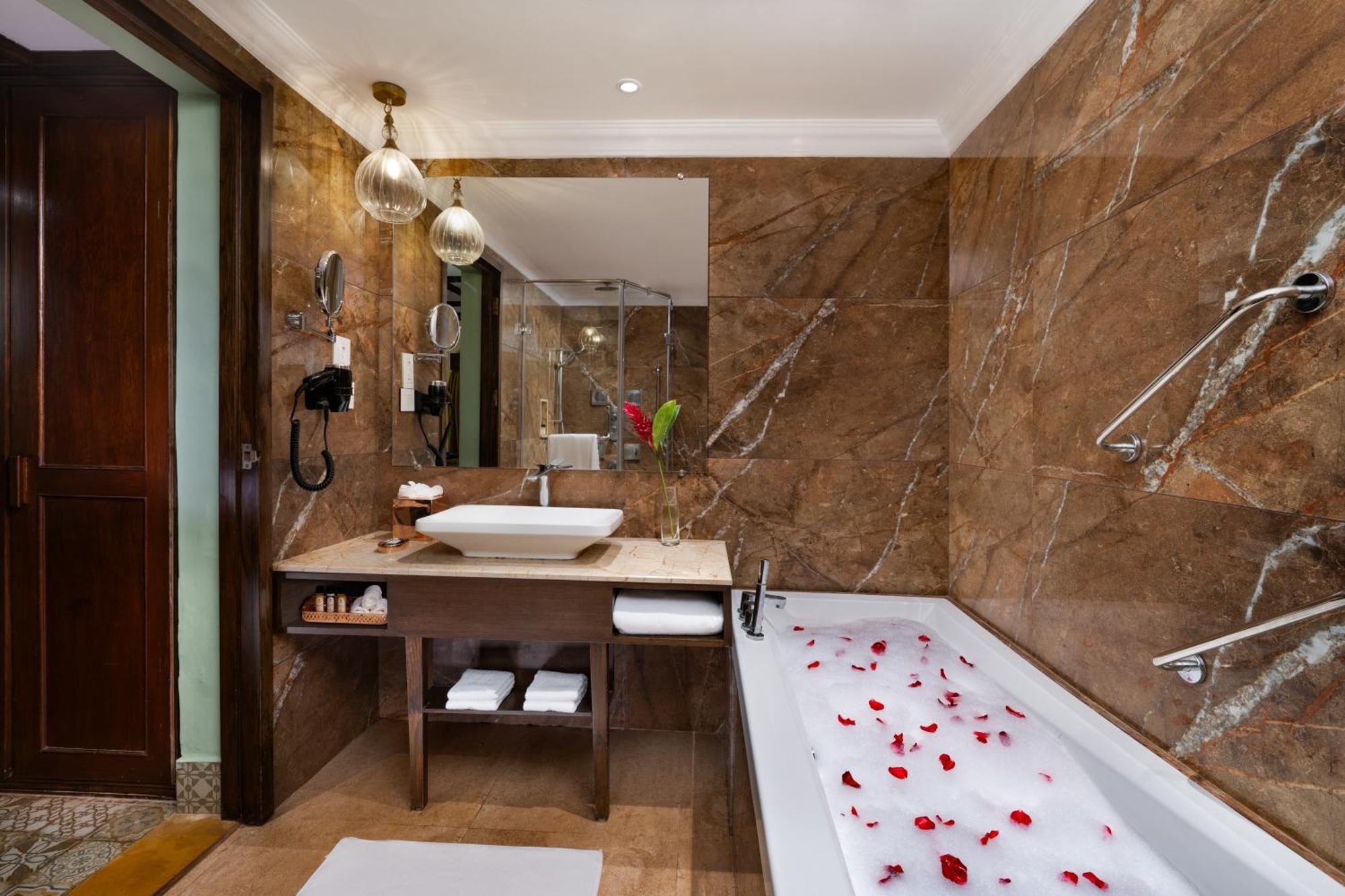 Gateway Chikmagalur Hotel Ngoại thất bức ảnh